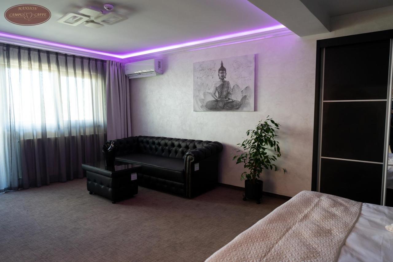 Campus Caffe Mansion Hotel Buzău Exterior foto