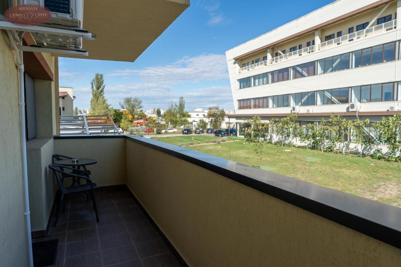 Campus Caffe Mansion Hotel Buzău Exterior foto